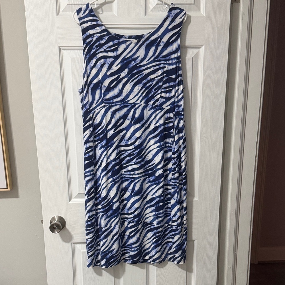JM COLLECTION Blue and White Zebra Print Dress